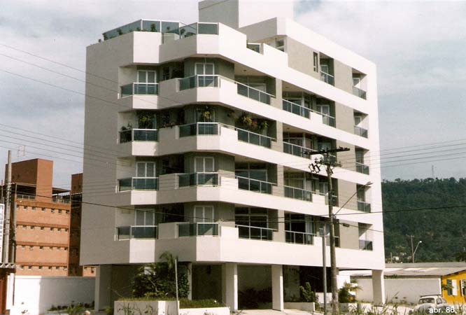 Ed. Amalfi – Guarujá