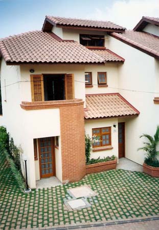 Condomínio Vila Paradiso (10 Residências) – Juquehi – SP